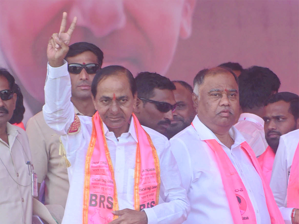 Praja_20Ashirvada_20Sabha_20in_20Paleru-1.jpg 1