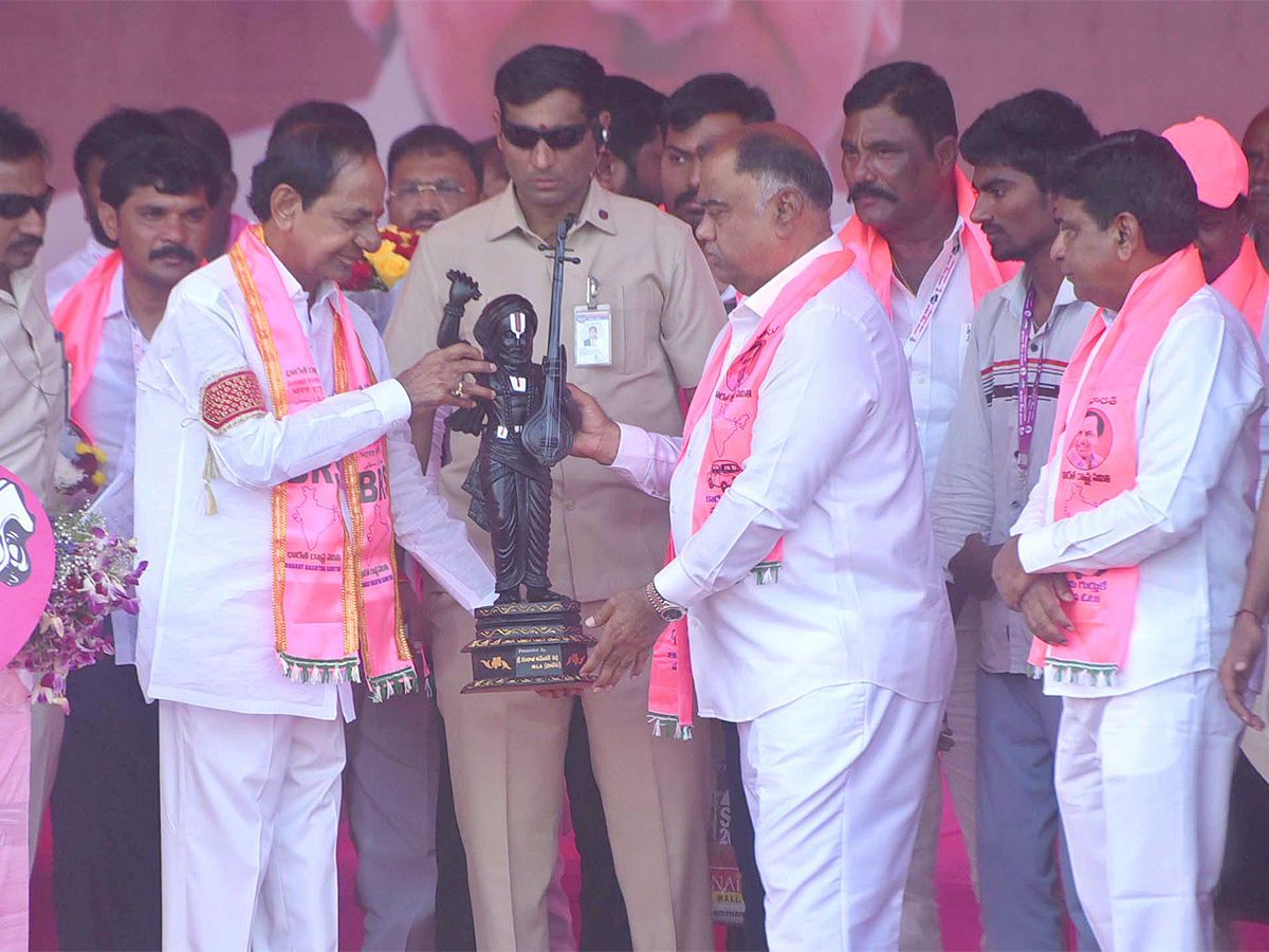 Praja_20Ashirvada_20Sabha_20in_20Paleru-12.jpg 12