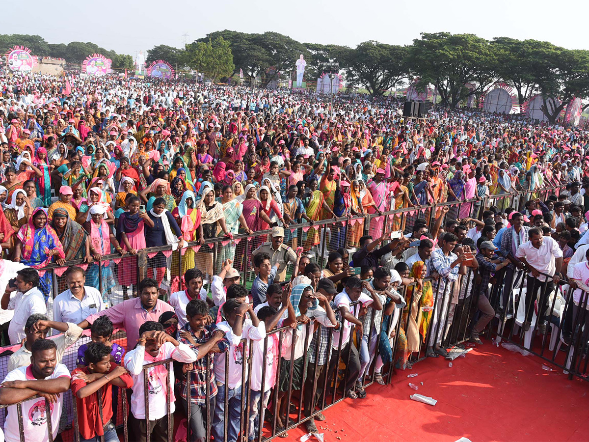 Praja_20Ashirvada_20Sabha_20in_20Paleru-6.jpg 6