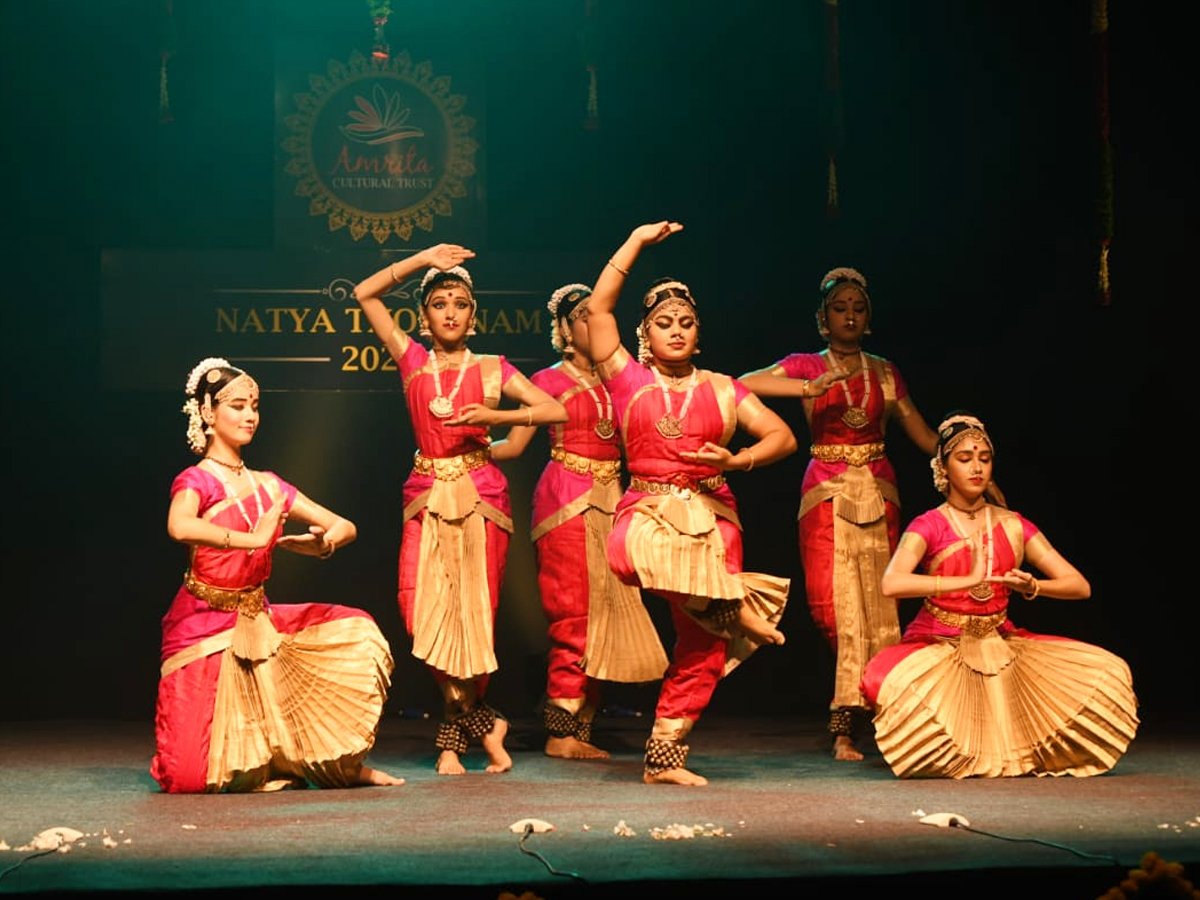 Natya-Thoranam-Kathak-4.jpg 5
