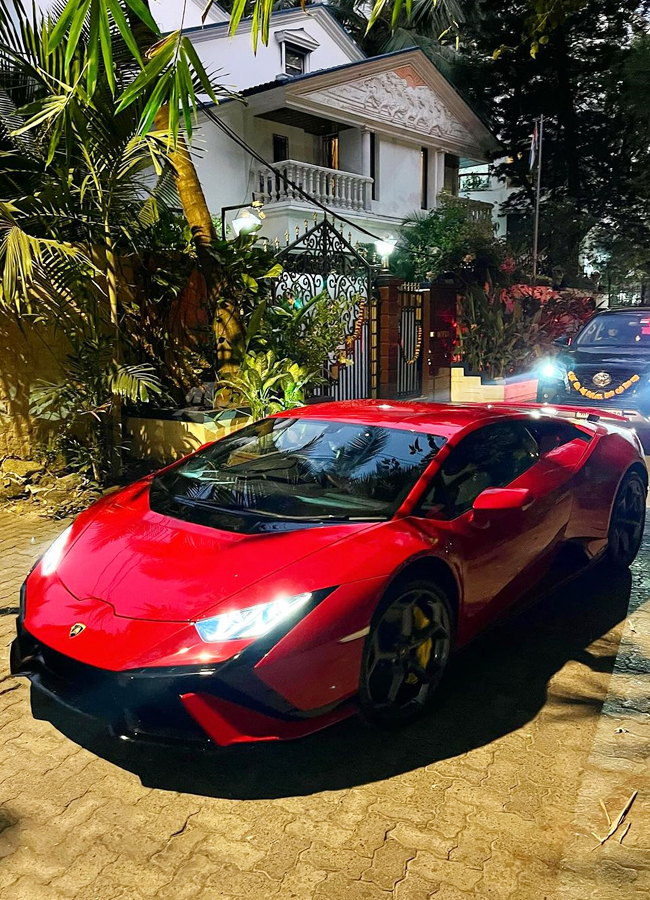 Shraddha-Kapoor-lamborghini-7.jpg 8