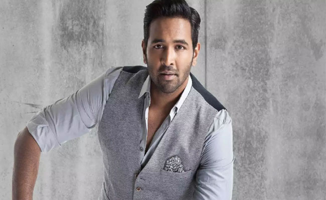 manchu-vishnu.jpg