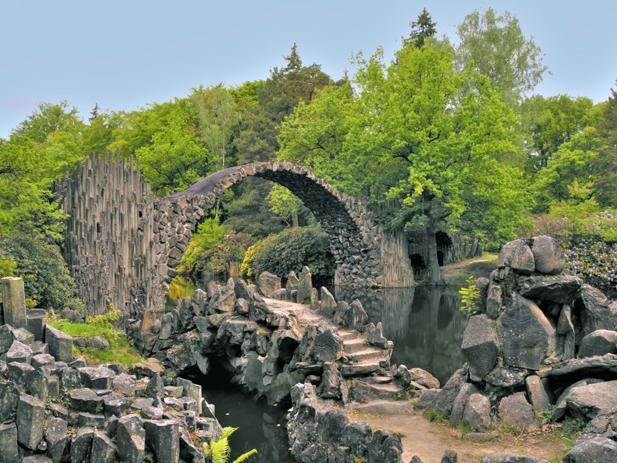 11._20Germanys-Mysterious-Bridgr.jpg 12