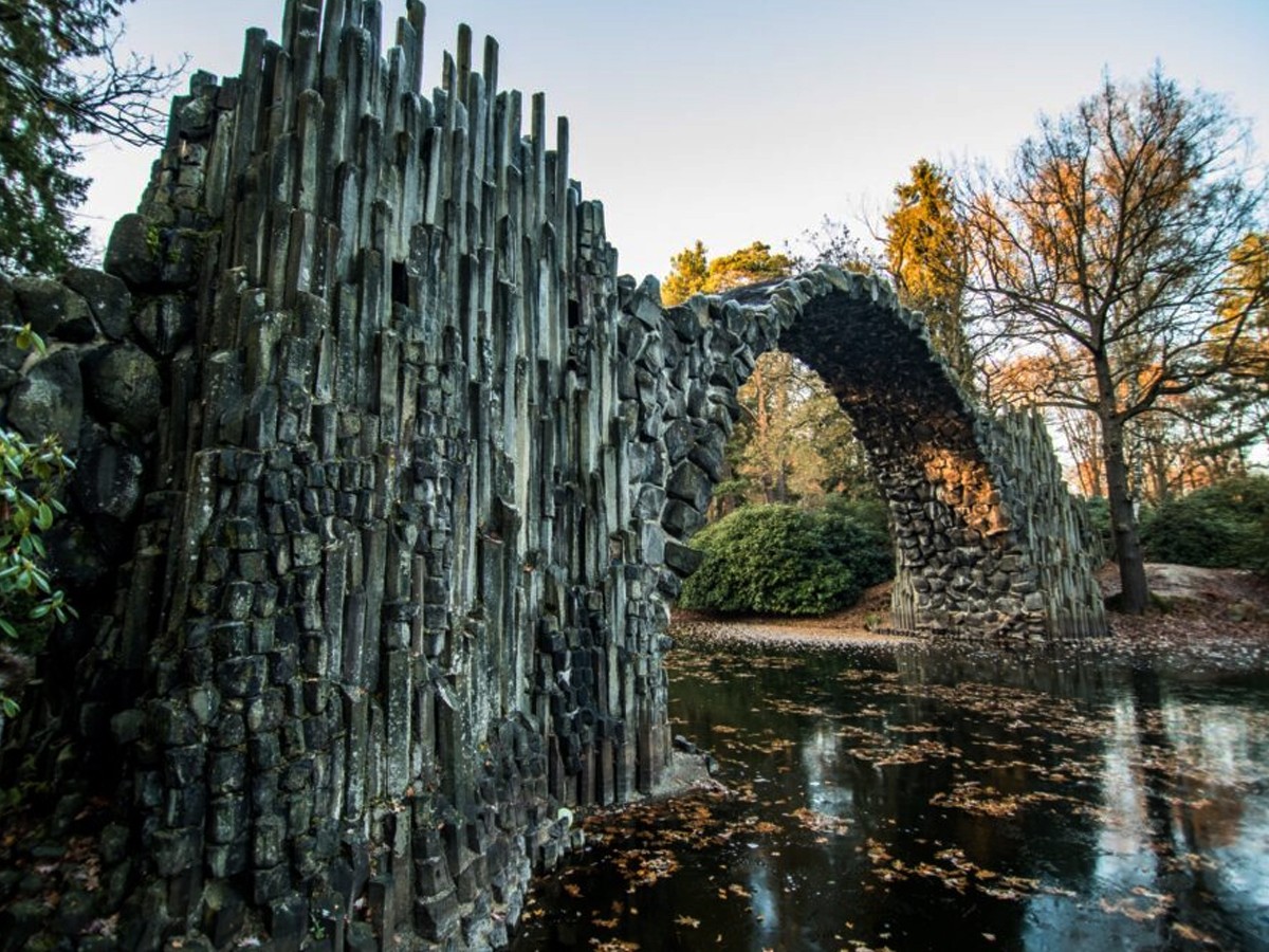 4.Devils-bridge-Germany-architect-devil.jpg 5