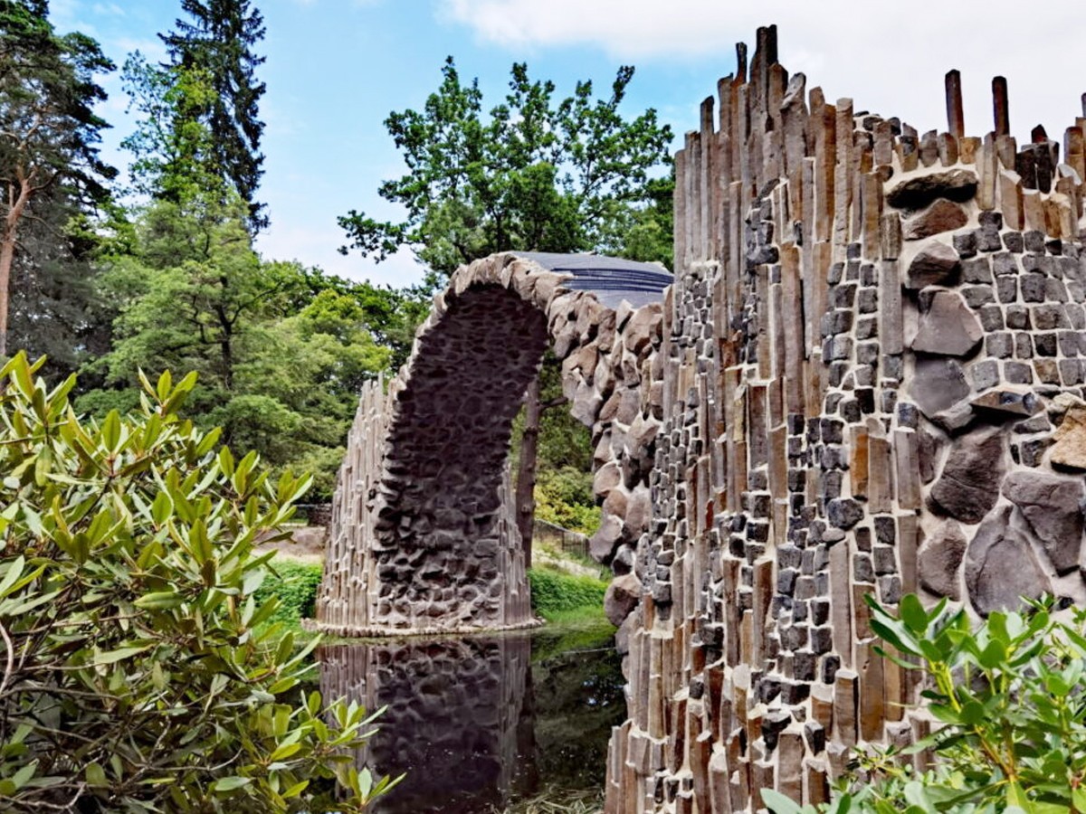9._20Magical-Rakotz-Bridge_E2_80_93known-as-the-Devils-Bridge-Germany.jpg 10