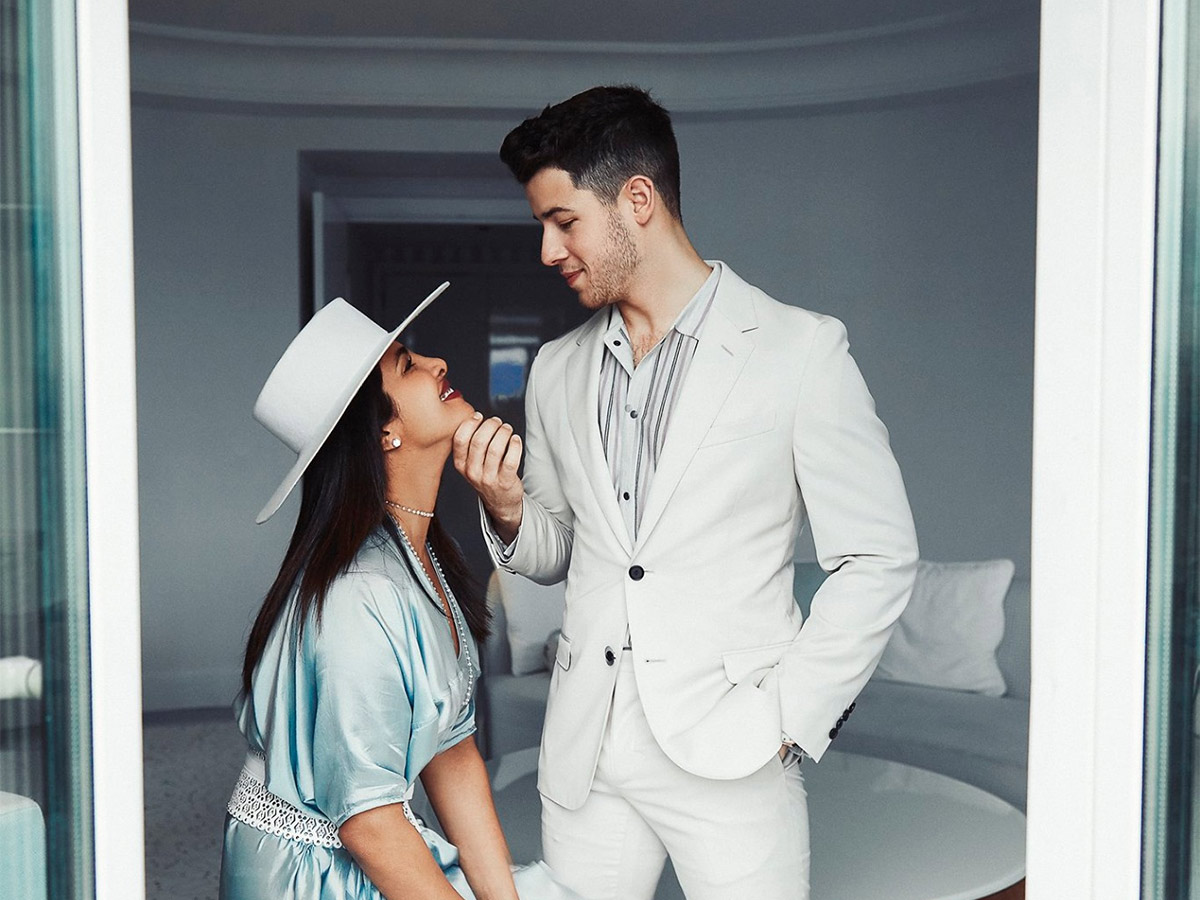 Priyanka_20Chopra_20And_20Nick_20Jonas_20Photos-18.jpg 18
