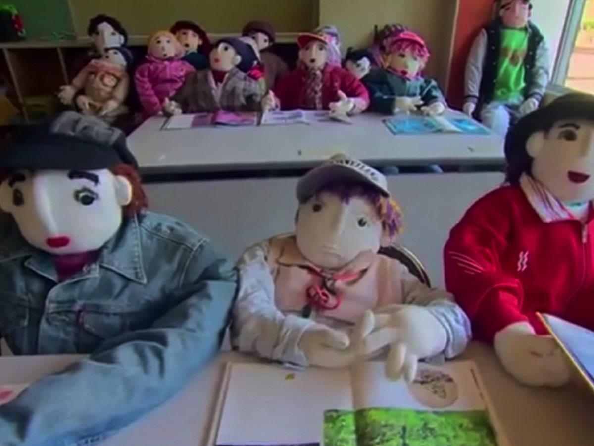 Japan-Village-Dolls-8.jpg 8