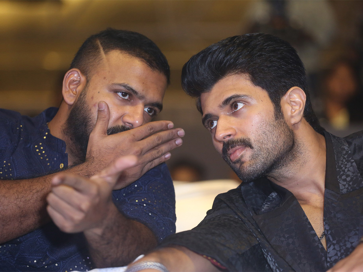 Keedaa_20Cola_20Movie_20Pre_20Release_20Photos-19.jpg 17