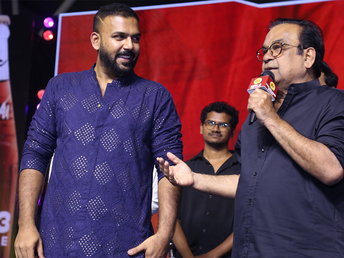 Keedaa_20Cola_20Movie_20Pre_20Release_20Photos-8.jpg 8