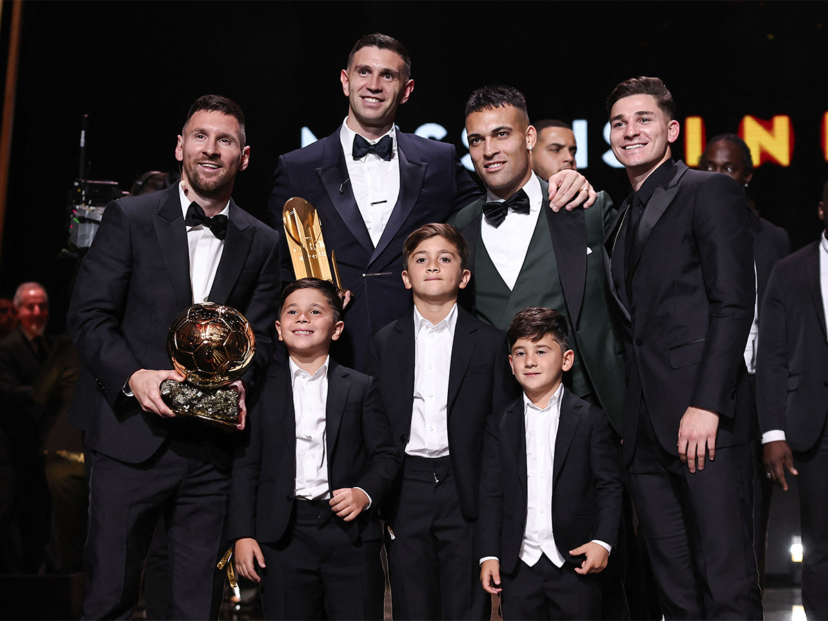 Lionel_20Messi_20poses_20prior_20to_20the_202023_20Ballon_20dOr_20France_20Football_20award_20ceremony-7.jpg 7