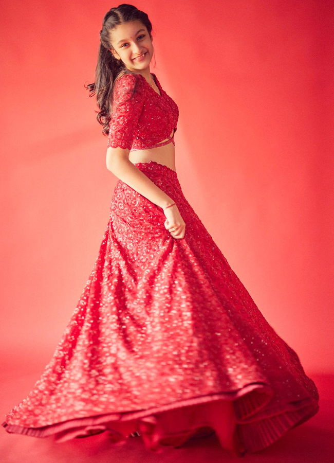 Sitara-Ghattamaneni-12.jpg 13