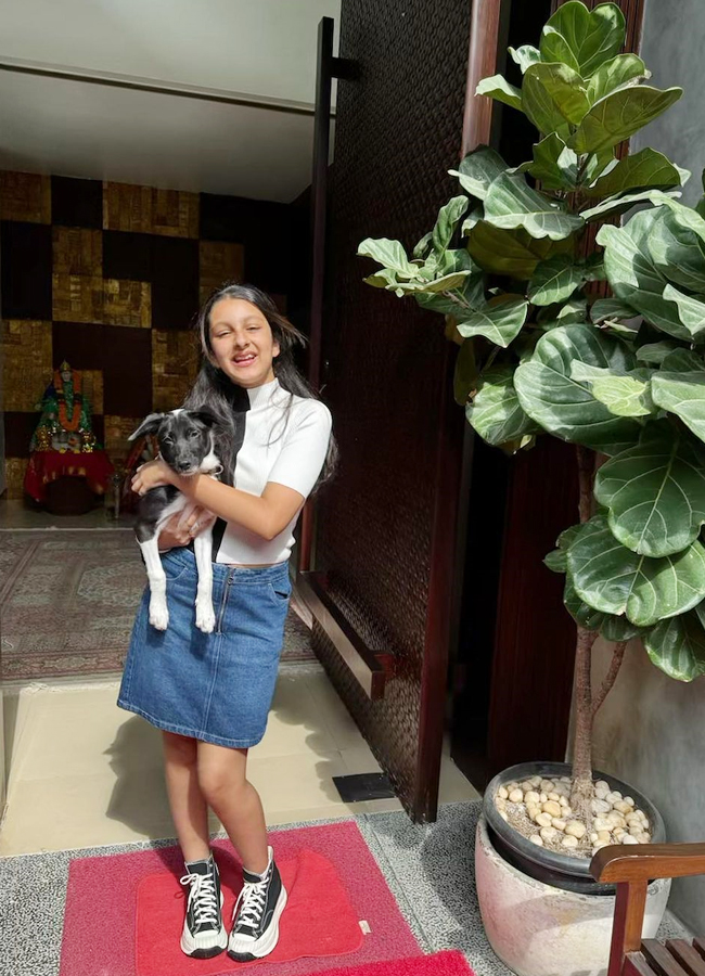 Sitara-Ghattamaneni-4.jpg 5