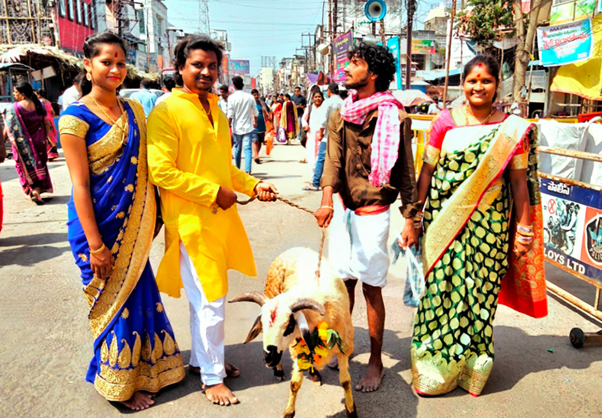 Vizianagaram_20Pydithalli_20Ammavaru_20Sirimanu_20Utsavam_20Photos_202023-25.jpg 24