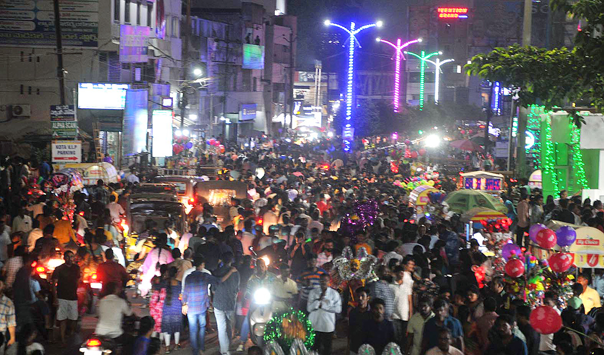 Vizianagaram_20Pydithalli_20Ammavaru_20Sirimanu_20Utsavam_20Photos_202023-4.jpg 4