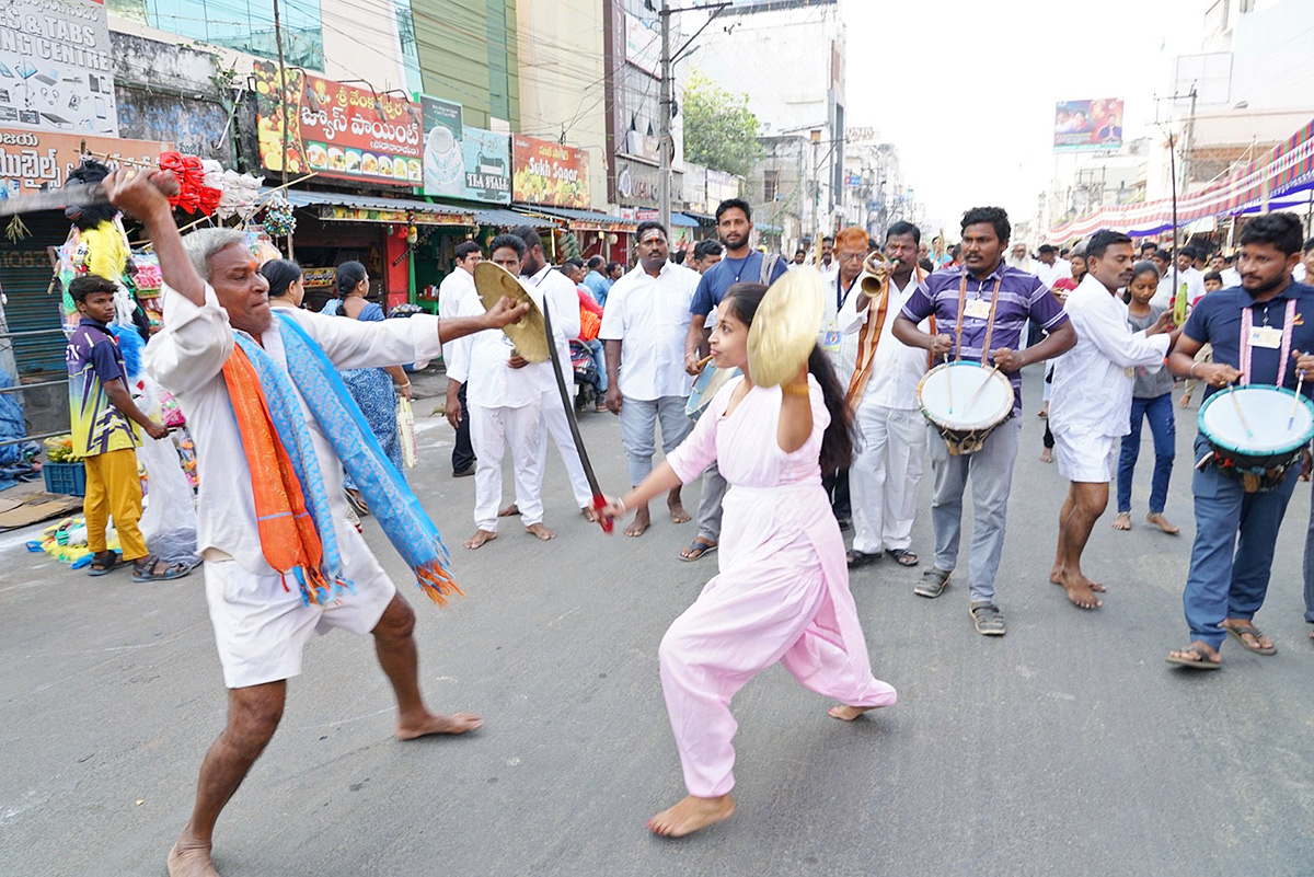 Vizianagaram_20Pydithalli_20Ammavaru_20Sirimanu_20Utsavam_20Photos_202023-8.jpg 8