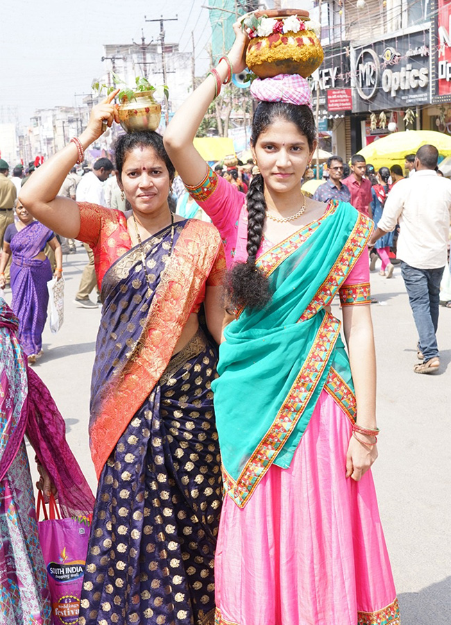 Vizianagaram_20Pydithalli_20Ammavaru_20Sirimanu_20Utsavam_20Photos_202023-9.jpg 9