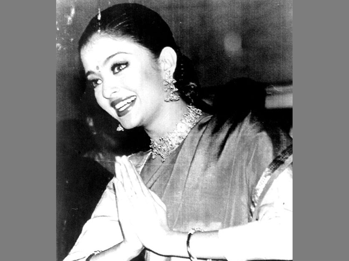 Aishwarya-12.jpg 13