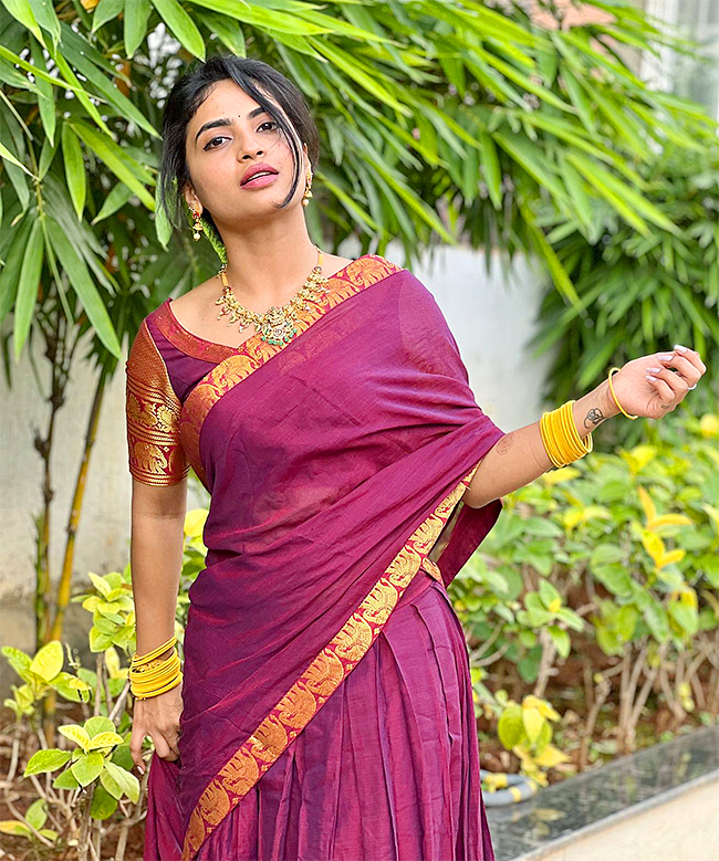 Alekhya_20Harika_20about_20Her_20Debut_20Movie-16.jpg 16