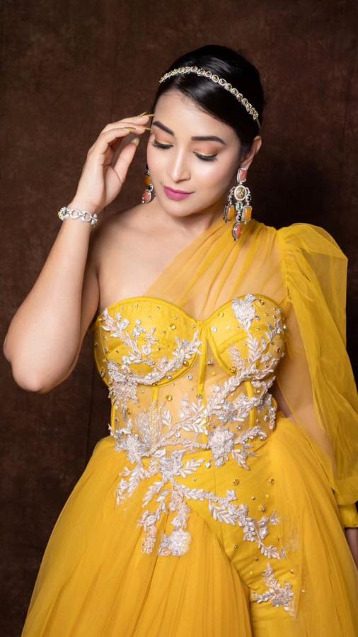 Bhanusri-19.jpg 21