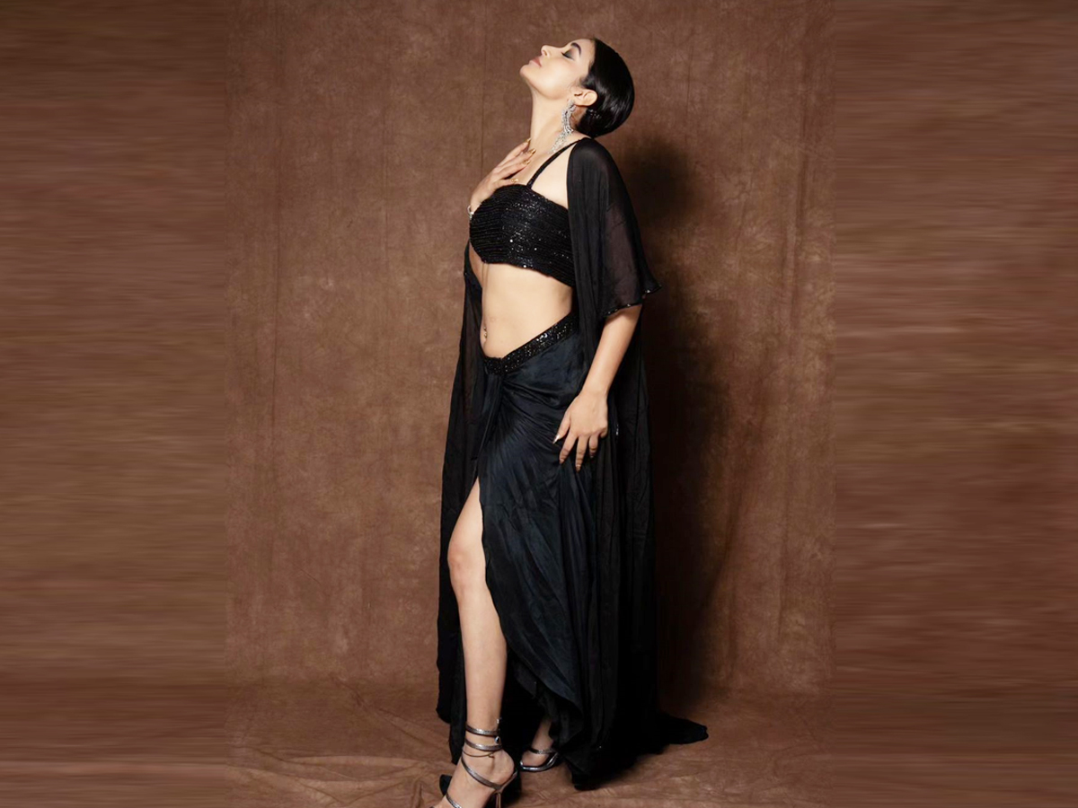 Bhanusri-3.jpg 5