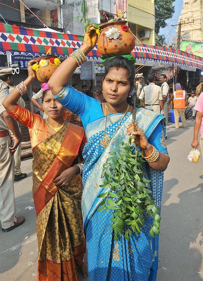 Vizianagaram_20Pydithalli_20Ammavari_20Sirimanotsavam_202023_20Photos-27.jpg 26