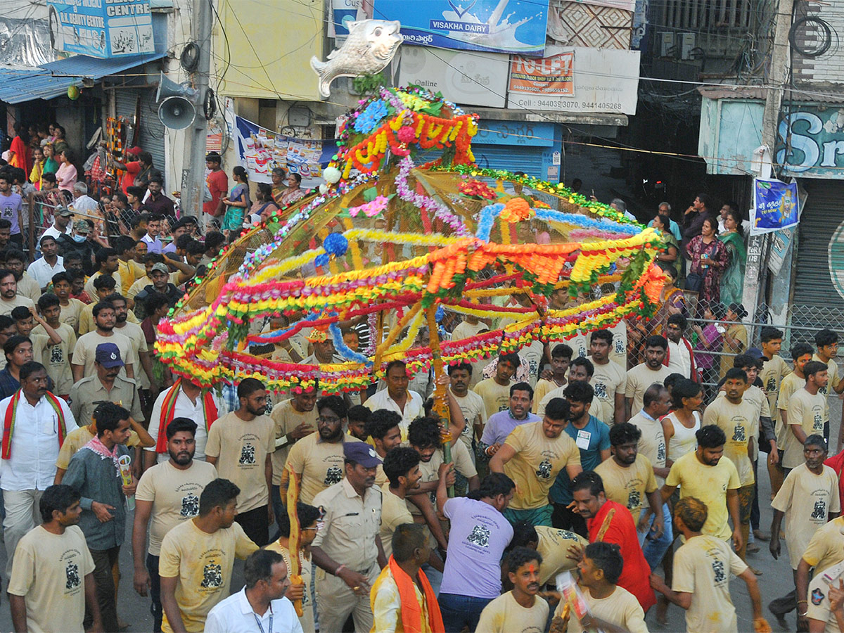 Vizianagaram_20Pydithalli_20Ammavari_20Sirimanotsavam_202023_20Photos-4.jpg 4