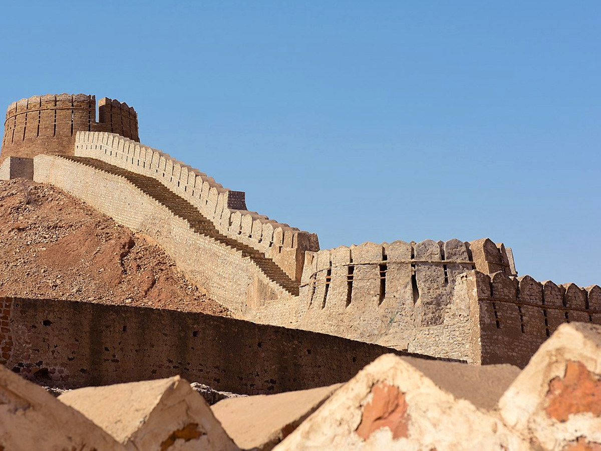 ranikot-fort-pakistan-1.jpg 9