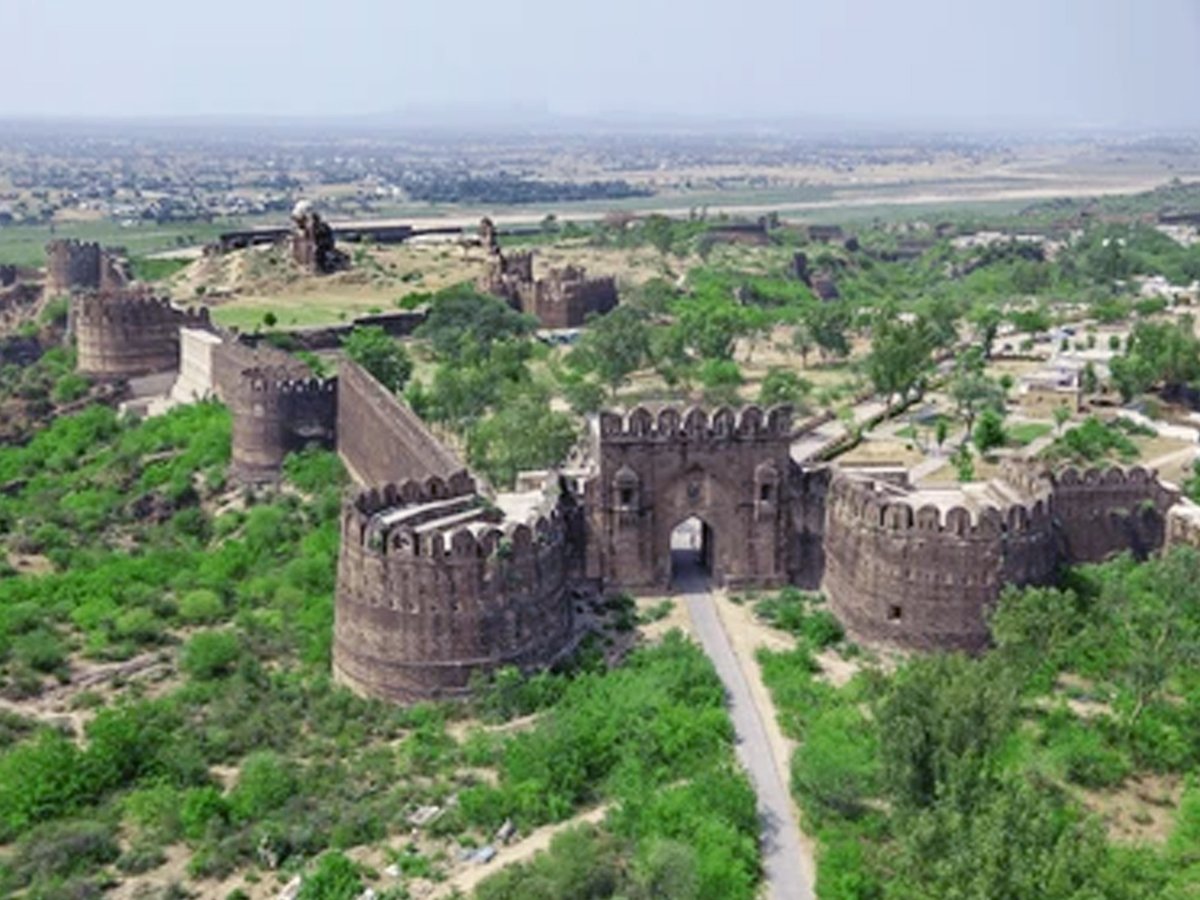ranikot-fort-pakistan-10.jpg 2