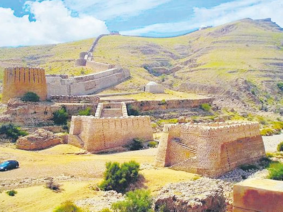 ranikot-fort-pakistan-16.jpg 10