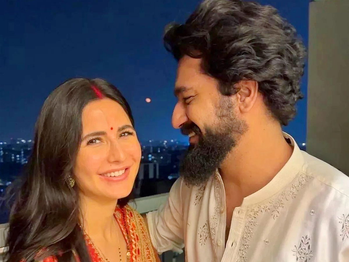 Bollywood_20celebrities_20Celebs_20Karwa_20Chauth_20PHotos_16.jpg 17
