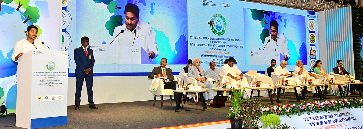 ICID_20Congress_20Plenary_20at_20Visakhapatnam_202023_20First_20Day_20Photos-8.jpg 15