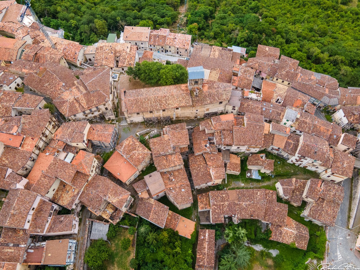 7._20abandoned-ghost-town_Italy.jpg 7