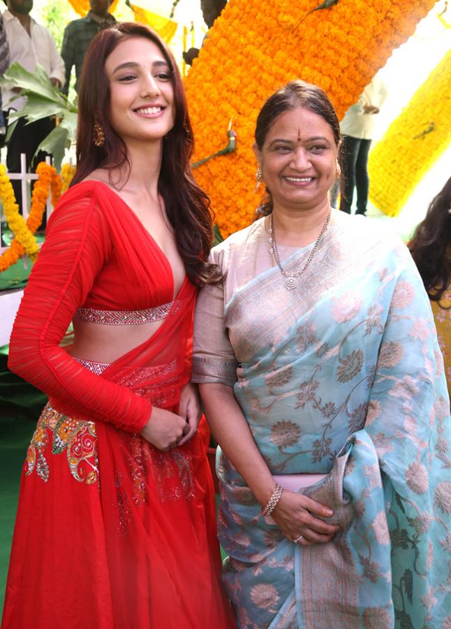 Anand_20Devarkonda_20Duet_20Movie_20Opening-17.jpg 17