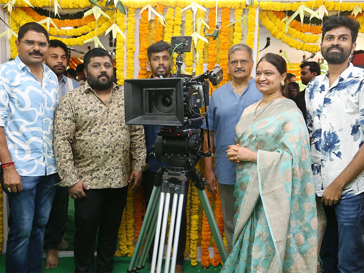 Anand_20Devarkonda_20Duet_20Movie_20Opening-3.jpg 3