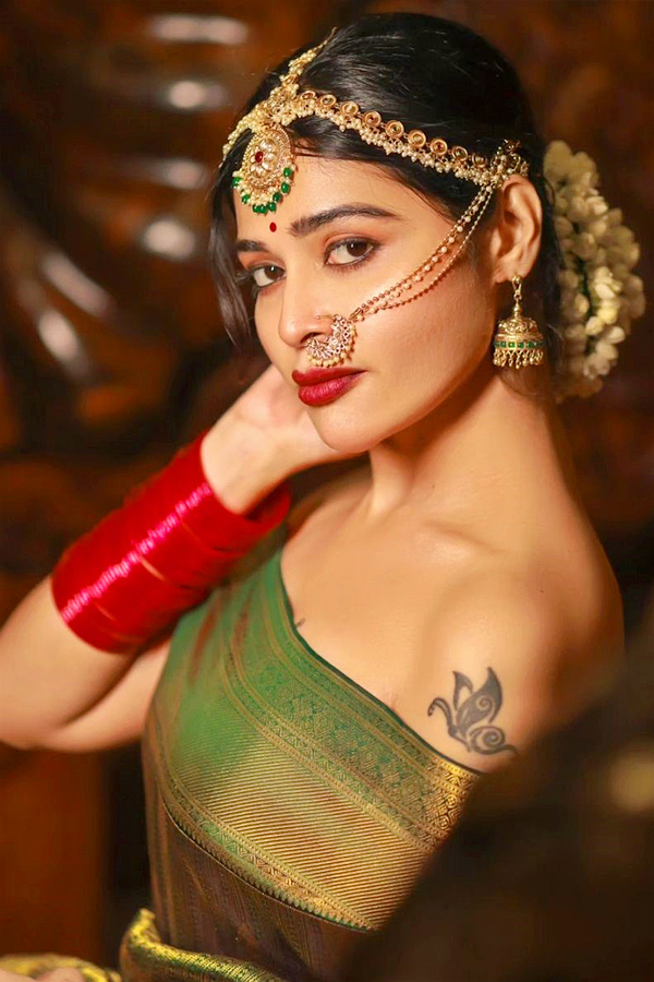 Dharsha_20Gupta_20Latest_20Stunning_20Photos_6.jpg 7