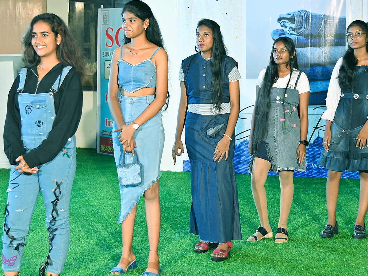 Ramp_20Walk_20in_20college_20students-1.jpg 1