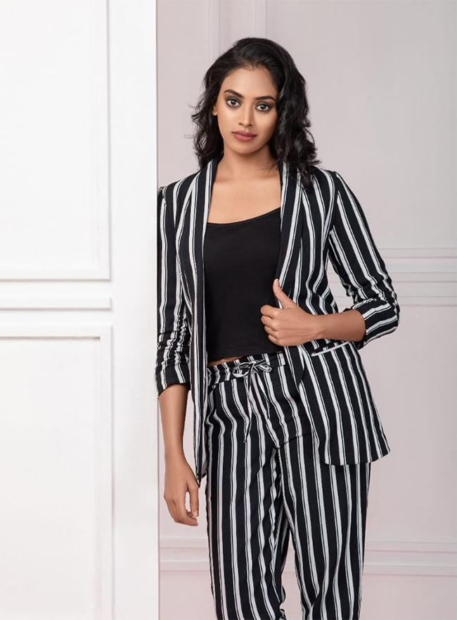 kamakshi_20bhaskarla_20latest_20photos-15.jpg 15