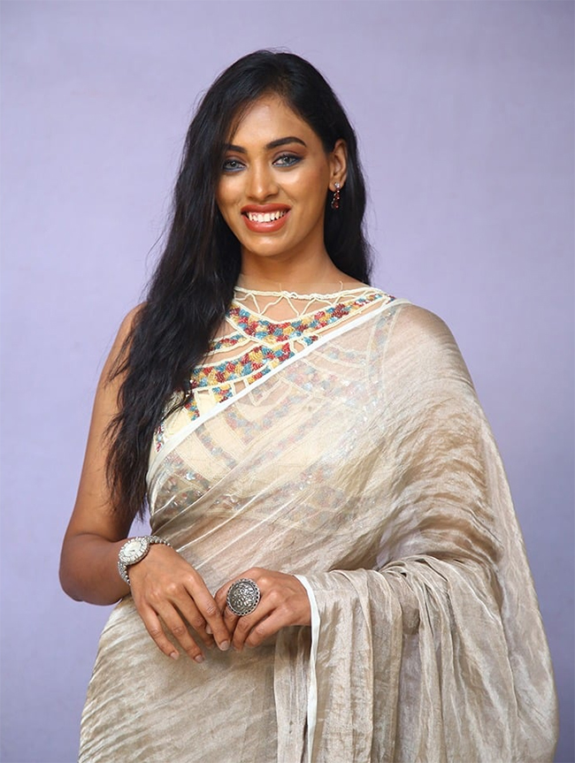 kamakshi_20bhaskarla_20latest_20photos-16.jpg 16