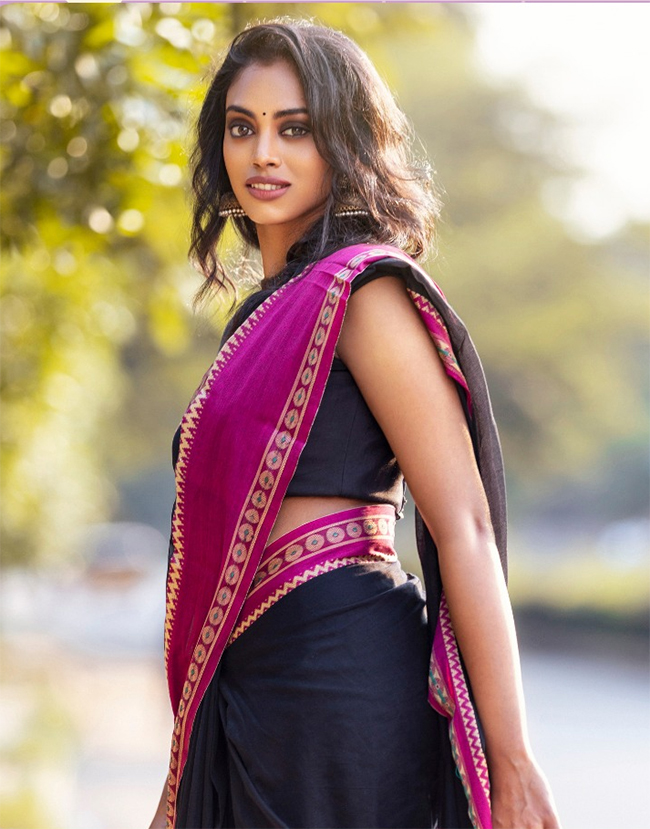 kamakshi_20bhaskarla_20latest_20photos-3.jpg 3