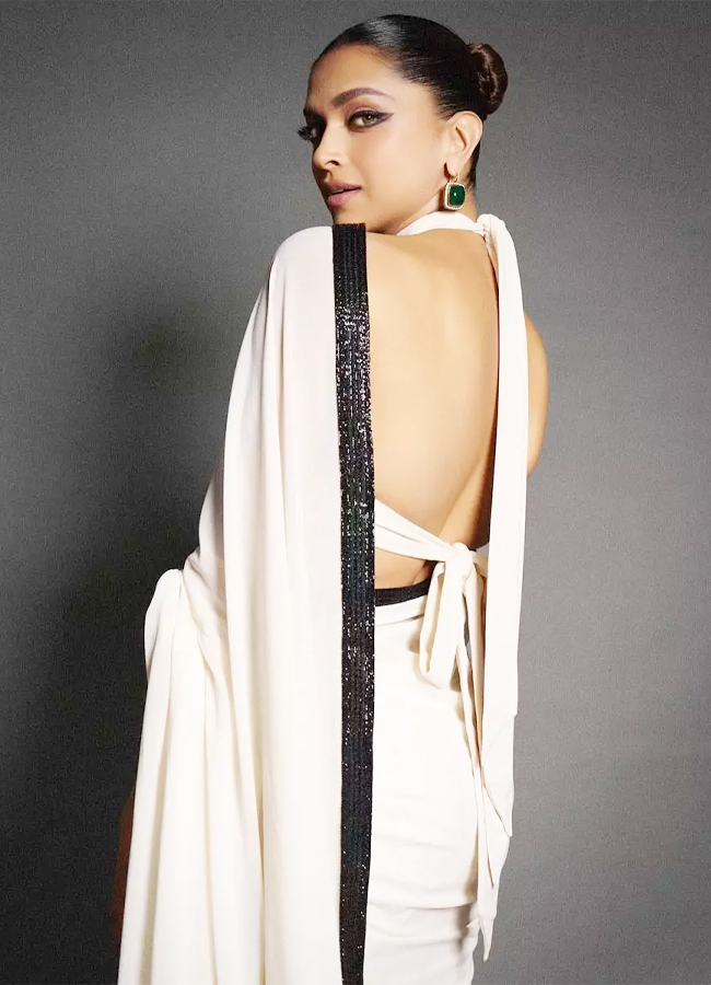 Deepika-Padukone-10.jpg 8