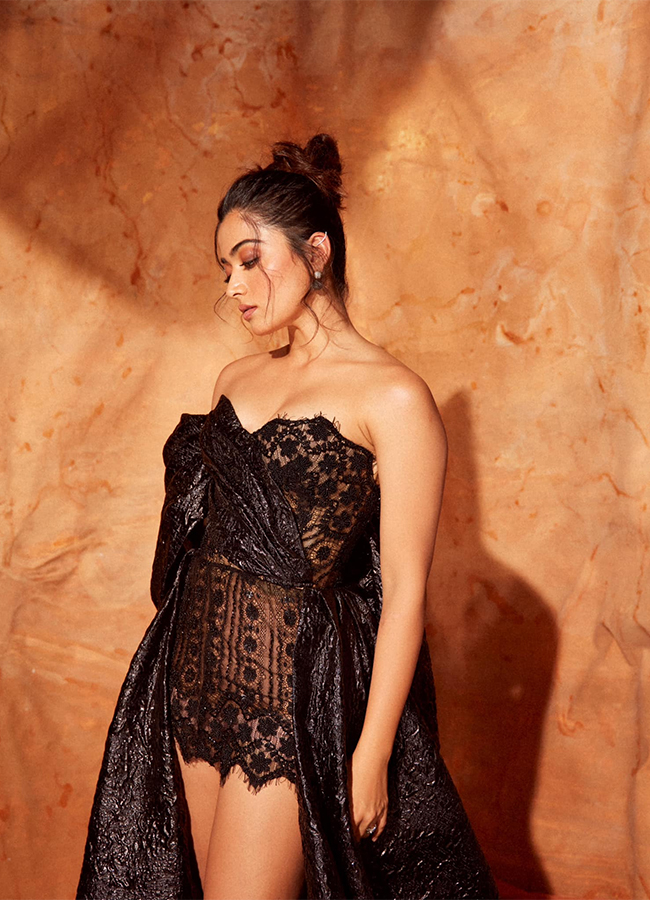 Rashmika_20Mandanna_20Fake_20Video_20Controversy-14.jpg 14