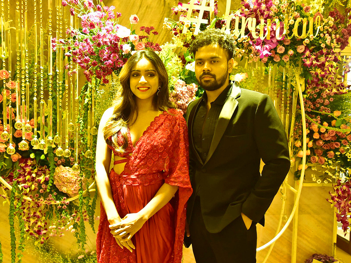 Varun_20Tej_20and_20Lavanya_20Tripathi_20wedding_20reception_20PHoto_20Gallery_1.jpg 2