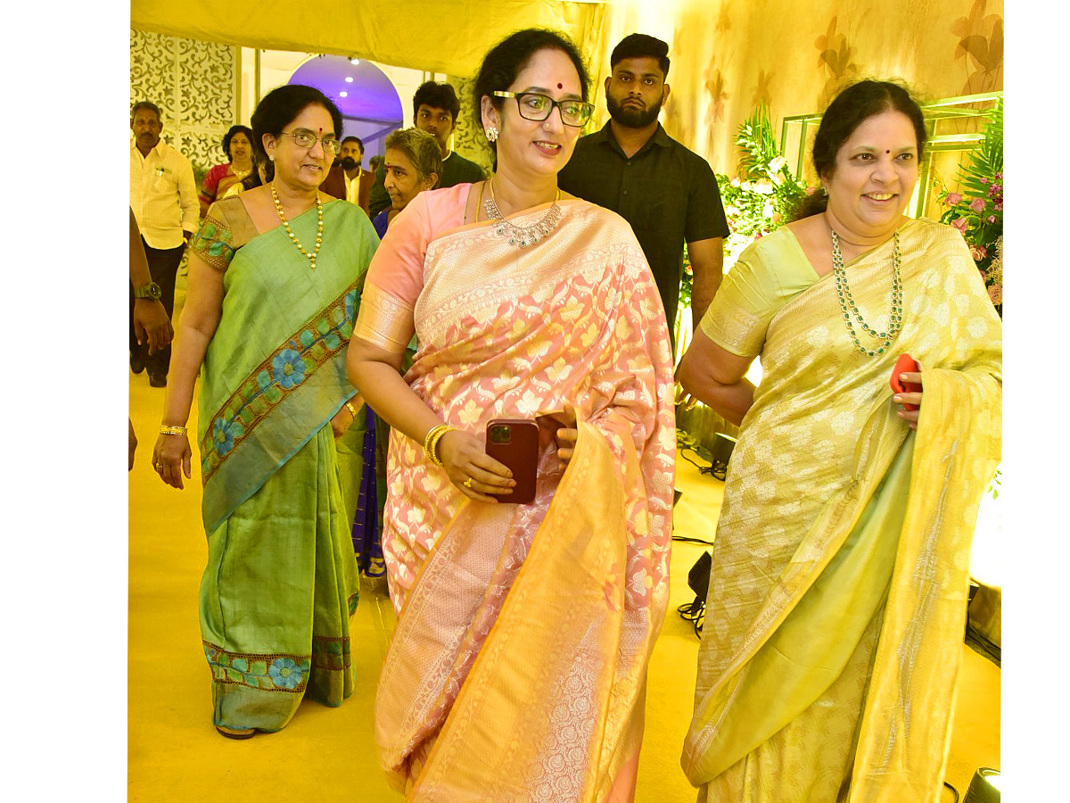 Varun_20Tej_20and_20Lavanya_20Tripathi_20wedding_20reception_20PHoto_20Gallery_14.jpg 15