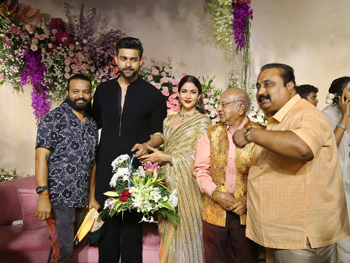 Varun_20Tej_20and_20Lavanya_20Tripathi_20wedding_20reception_20PHoto_20Gallery_34.jpg 34