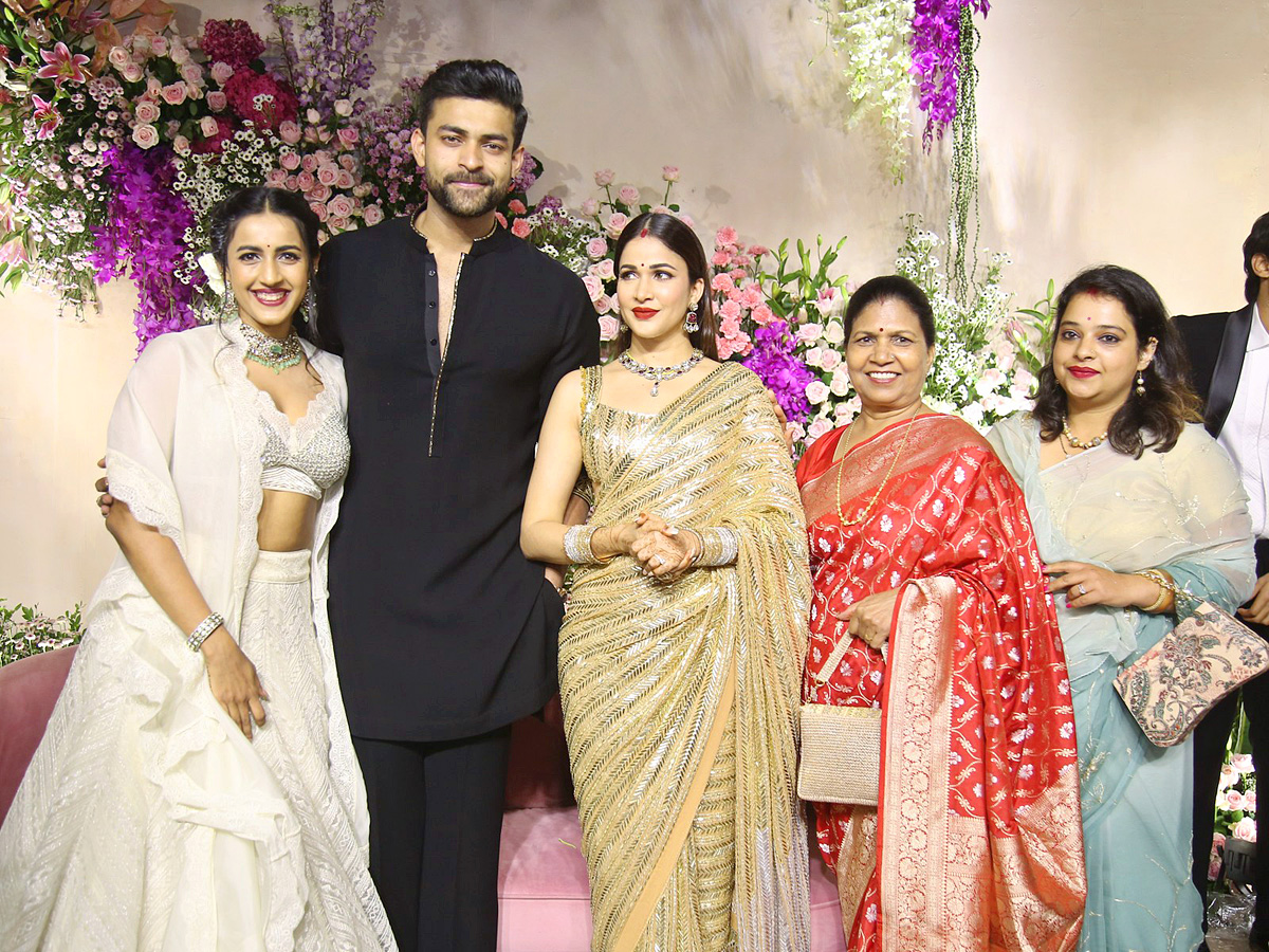 Varun_20Tej_20and_20Lavanya_20Tripathi_20wedding_20reception_20PHoto_20Gallery_51.jpg 51