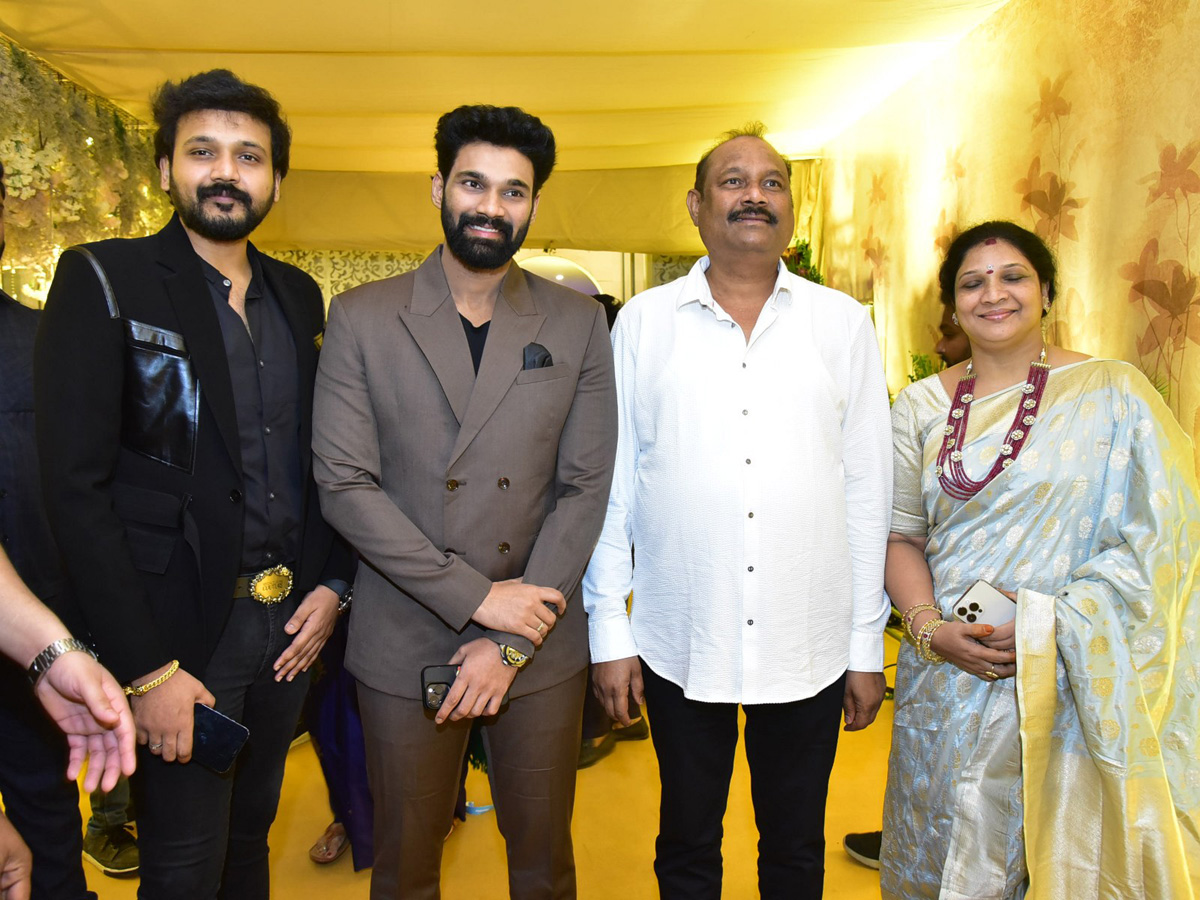 Varun_20Tej_20and_20Lavanya_20Tripathi_20wedding_20reception_20PHoto_20Gallery_6.jpg 7