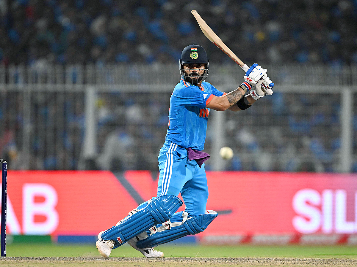 Virat_20Kohli_20Celebrates_2049_20ODI_20Century_20Photos-10.jpg 9