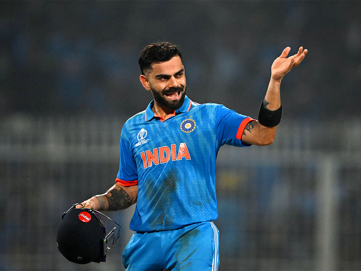 Virat_20Kohli_20Celebrates_2049_20ODI_20Century_20Photos-9.jpg 8