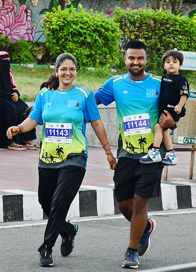 Vizag_20Navy_20Marathon_202023_20Photos-15.jpg 15