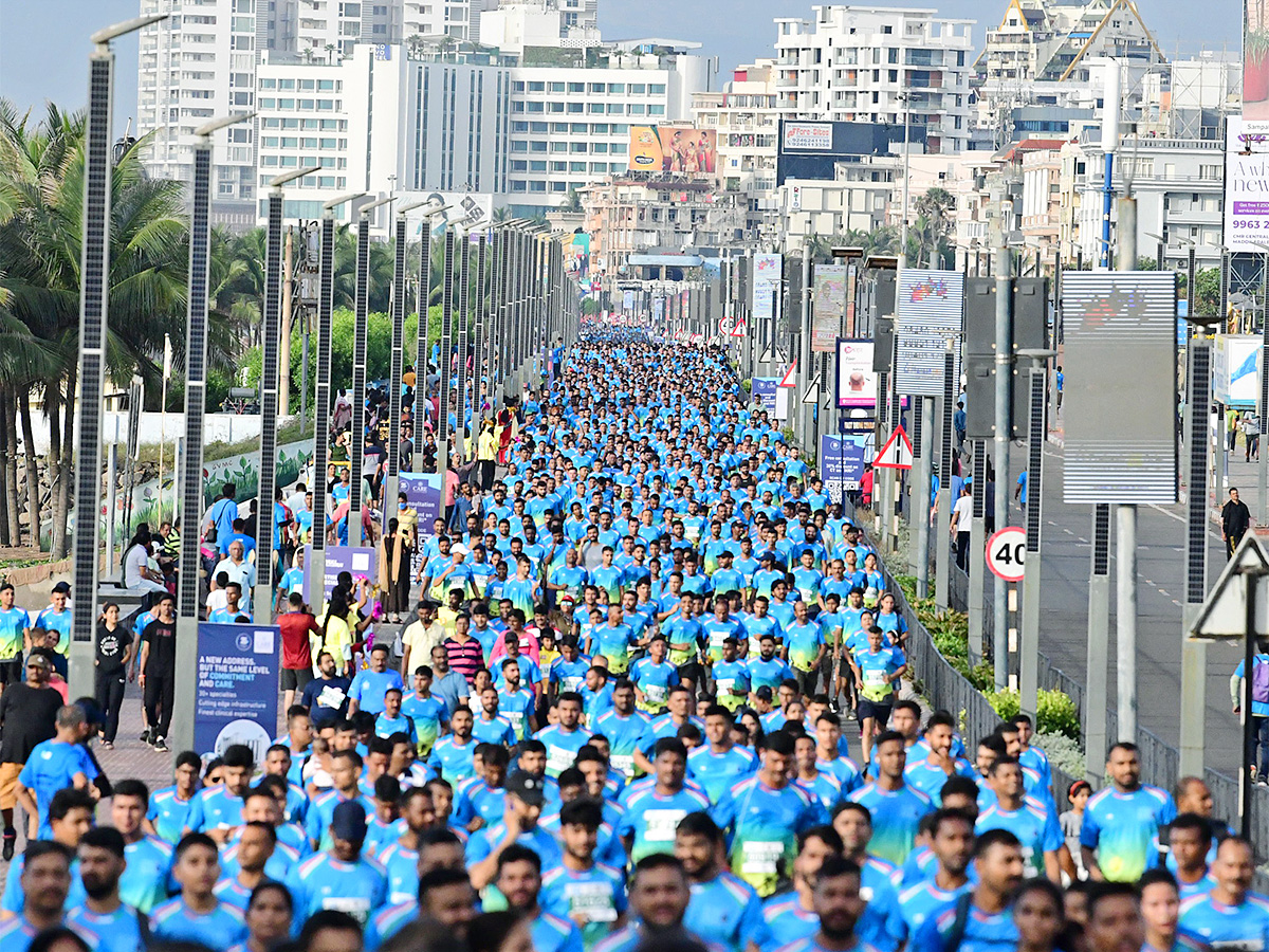 Vizag_20Navy_20Marathon_202023_20Photos-4.jpg 4